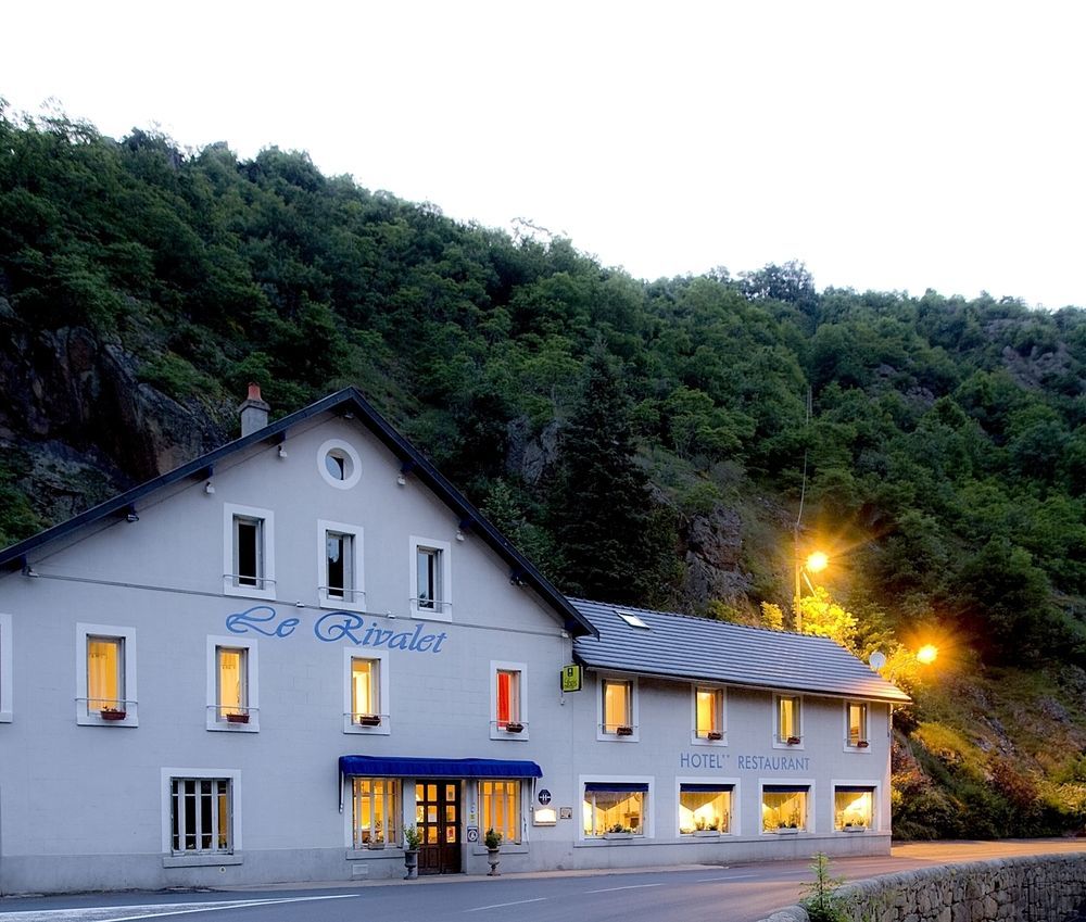 Hotel Le Rivalet Montaigut-le-Blanc  Exterior foto